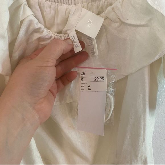 H&M White Flounce Sleeve Off-The-Shoulder Linen Mini Dress - Picture 10 of 10